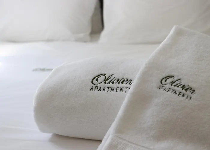 Designer Loft With Balcony In Historic Baixa Διαμέρισμα