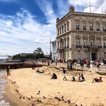 Designer Loft With Balcony In Historic Baixa شقة Lisboa
