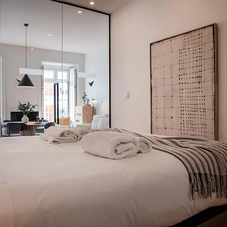 Designer Loft With Balcony In Historic Baixa شقة Lisboa