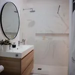 Designer Loft With Balcony In Historic Baixa 公寓 *