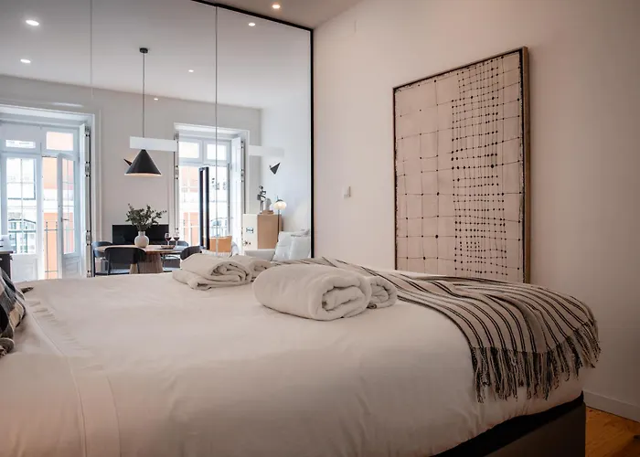 Designer Loft With Balcony In Historic Baixa Apartmán Lisboa