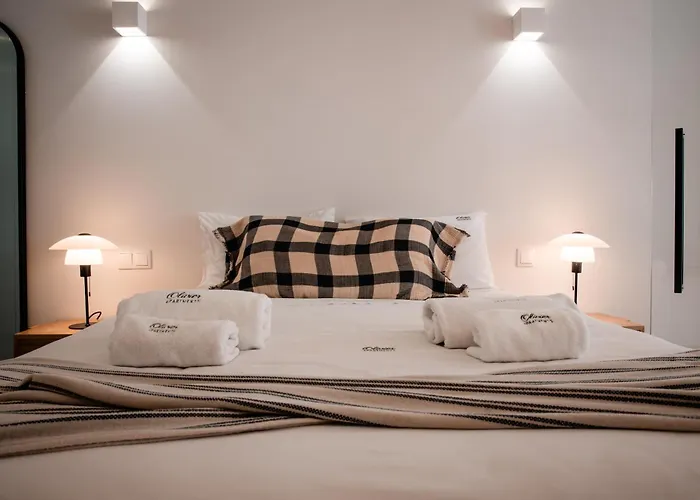 Designer Loft With Balcony In Historic Baixa Apartmán Lisboa