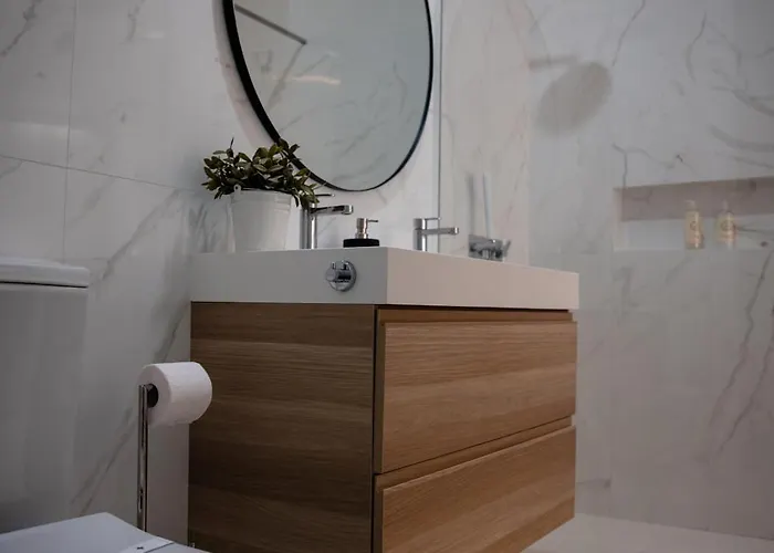 Designer Loft With Balcony In Historic Baixa Apartmán Lisboa